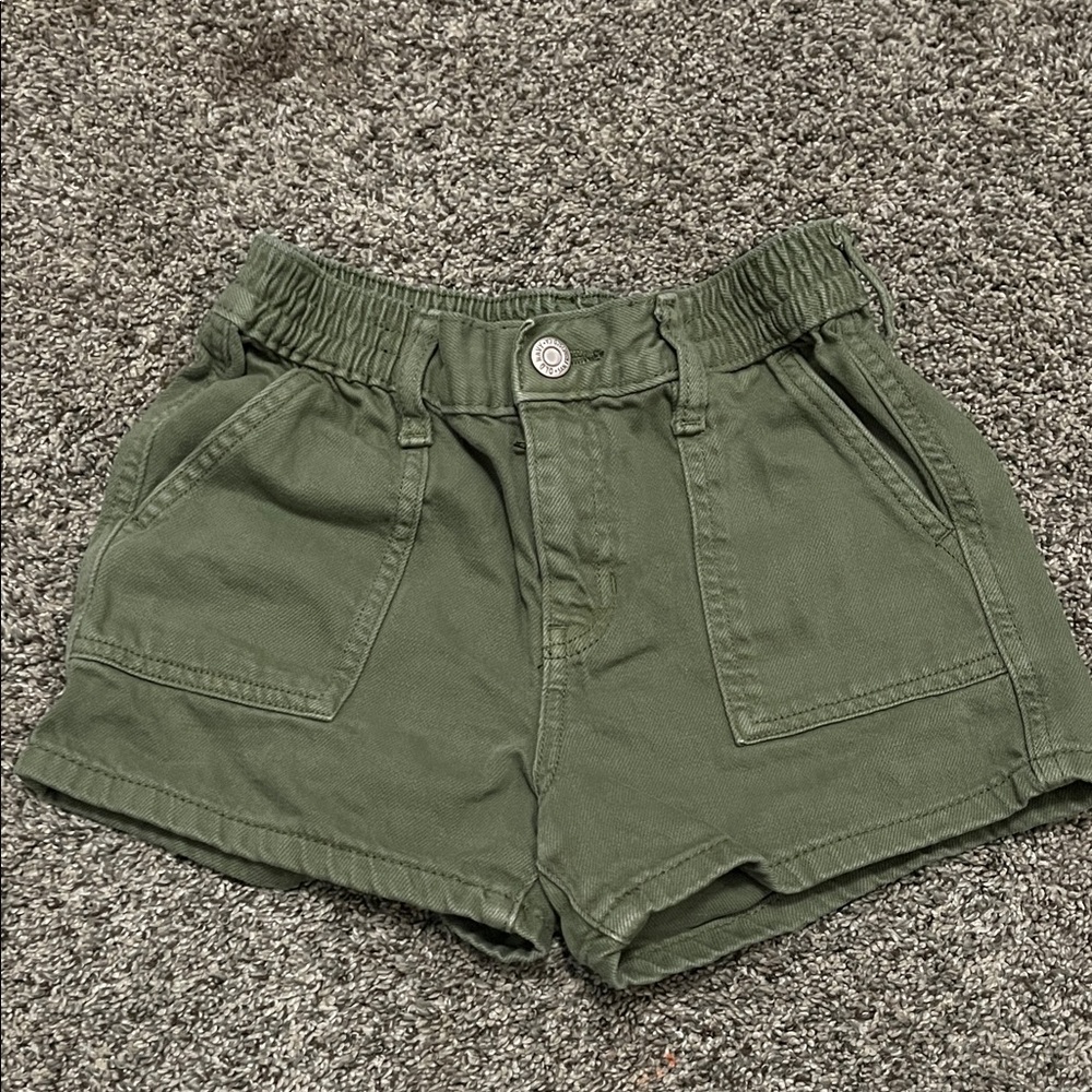 Old Navy kids green shirts size 8